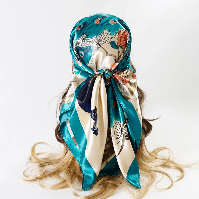 Foulard Carré Satin Graphique · Scarf — 90×90