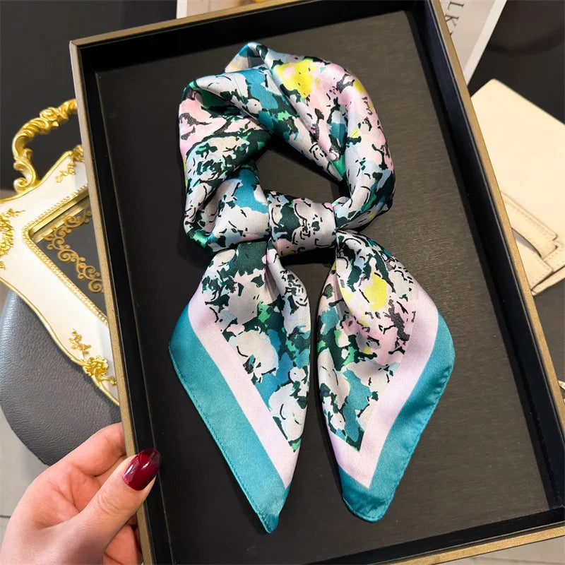 Foulard 70×70 — Imprimé Floral Bohème
