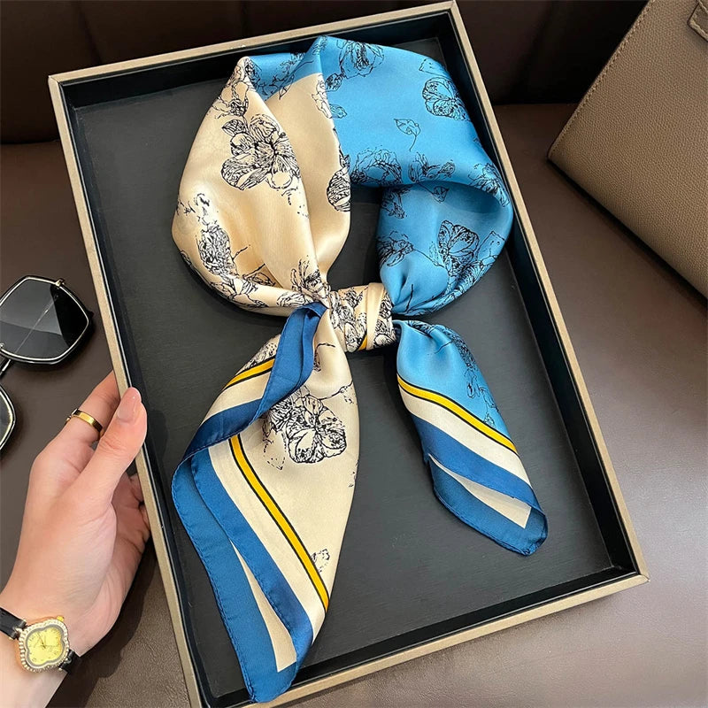Foulard 70×70 — Imprimé Floral Bohème