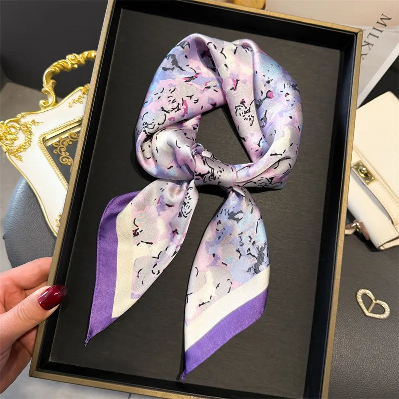 Foulard 70×70 — Imprimé Floral Bohème