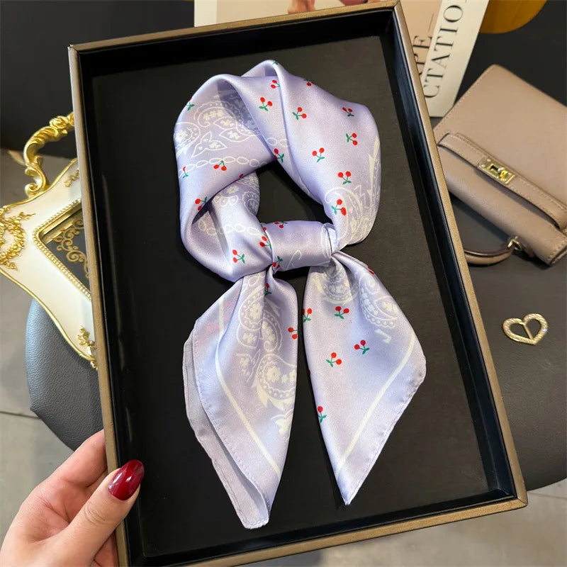Foulard 70×70 — Imprimé Floral Bohème