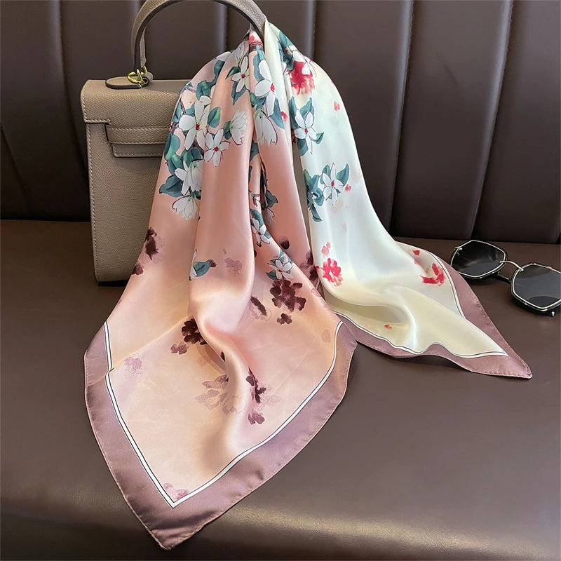 Foulard 70×70 — Imprimé Floral Bohème