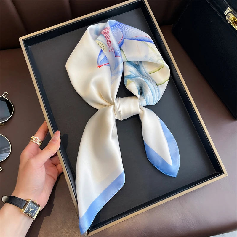 Foulard 70×70 — Imprimé Floral Bohème