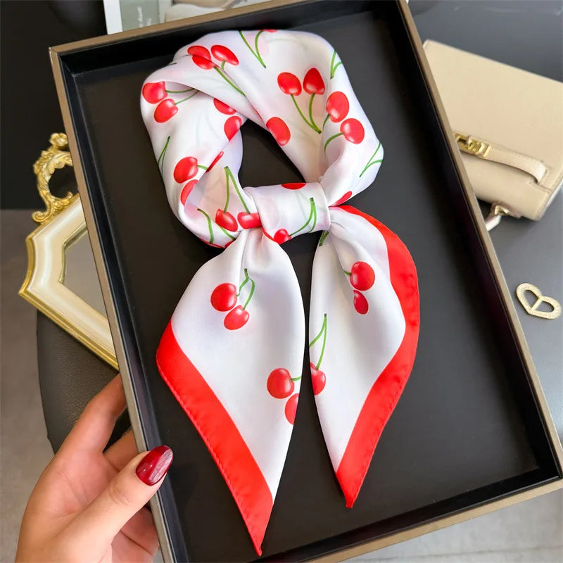 Foulard 70×70 — Imprimé Floral Bohème