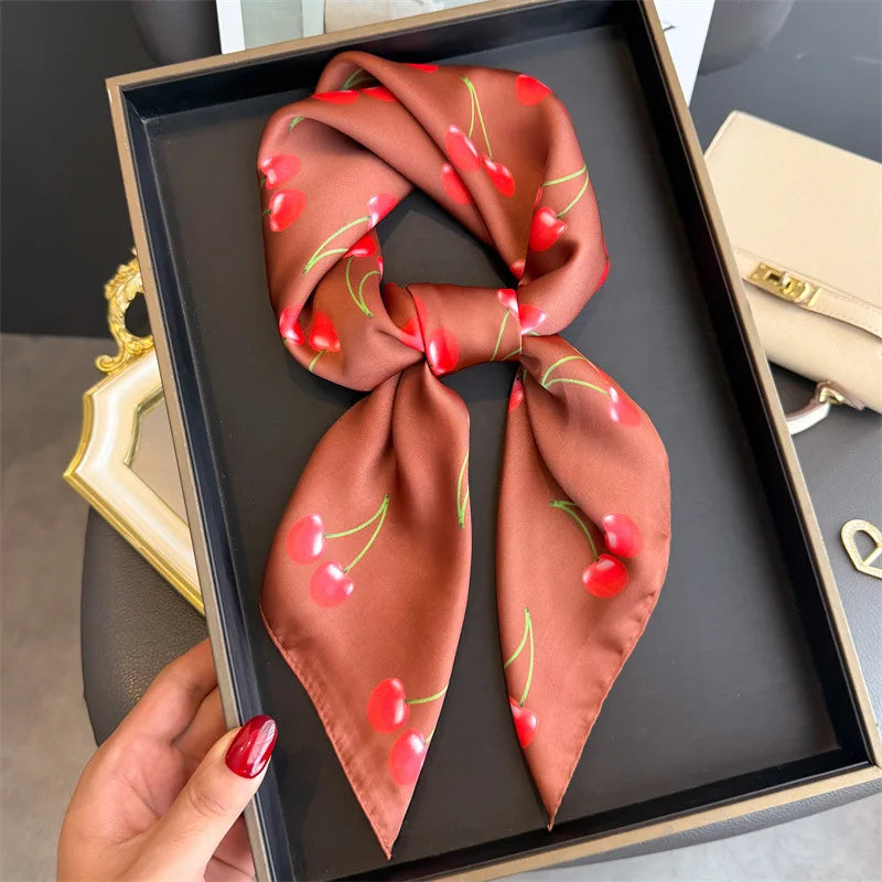 Foulard 70×70 — Imprimé Floral Bohème