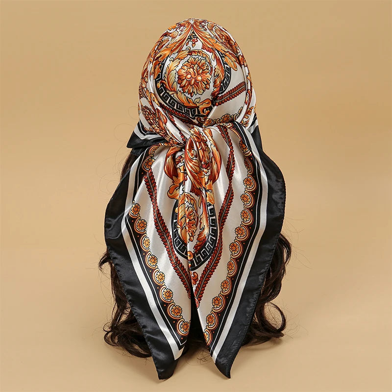 Foulard Carré Satin Graphique · Scarf — 90×90