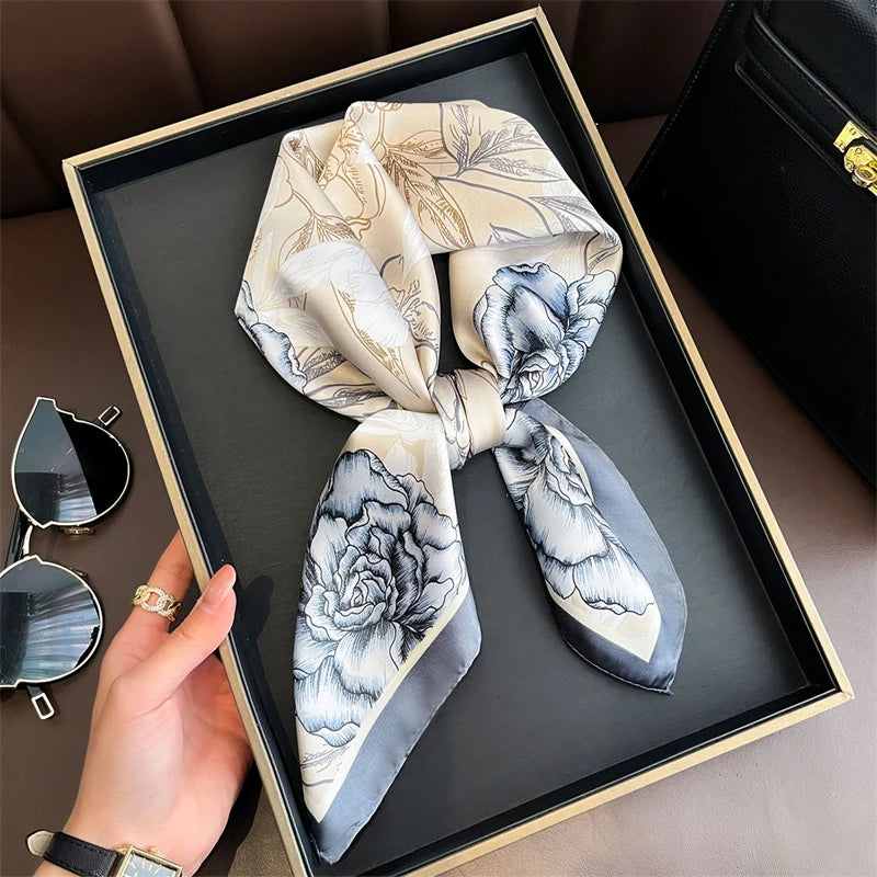 Foulard 70×70 — Imprimé Floral Bohème