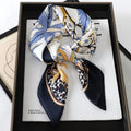 Foulard 70×70 — Imprimé Luxe Satiné